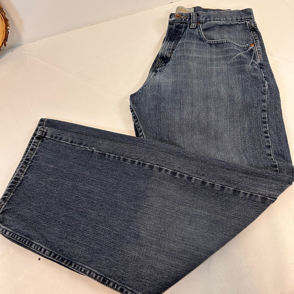 Wrangler Jeans medium blue wash loose straight leg‎ Men’s Size 31x30